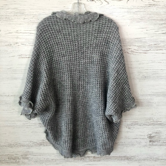 ANTHROPOLOGIE MOTH  Rocia Open Cape Shawl Knit Ruffle Cardigan XS Gray - Picture 6 of 8